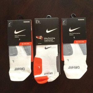 Nike Elite Running Cushioned Compression And Performance Stability NoShow socks